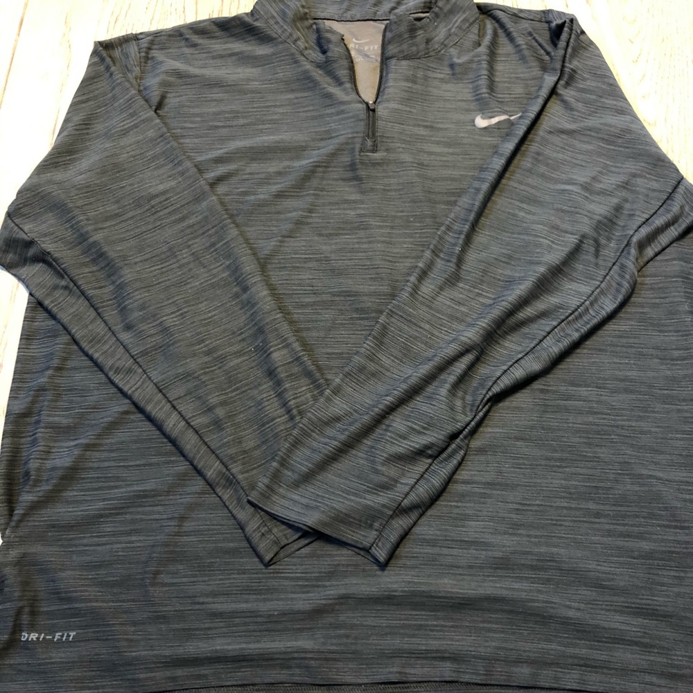 Nike black speckled dry fit size xxl